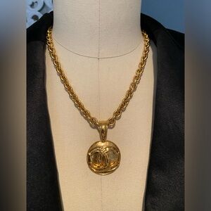 CHANEL CC Round Pendant Necklace